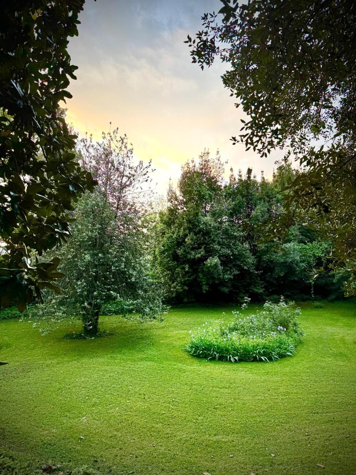 Villa La Dogana B&B Di Charme - Historic Villa With A Beautiful Garden Lucca Exterior foto