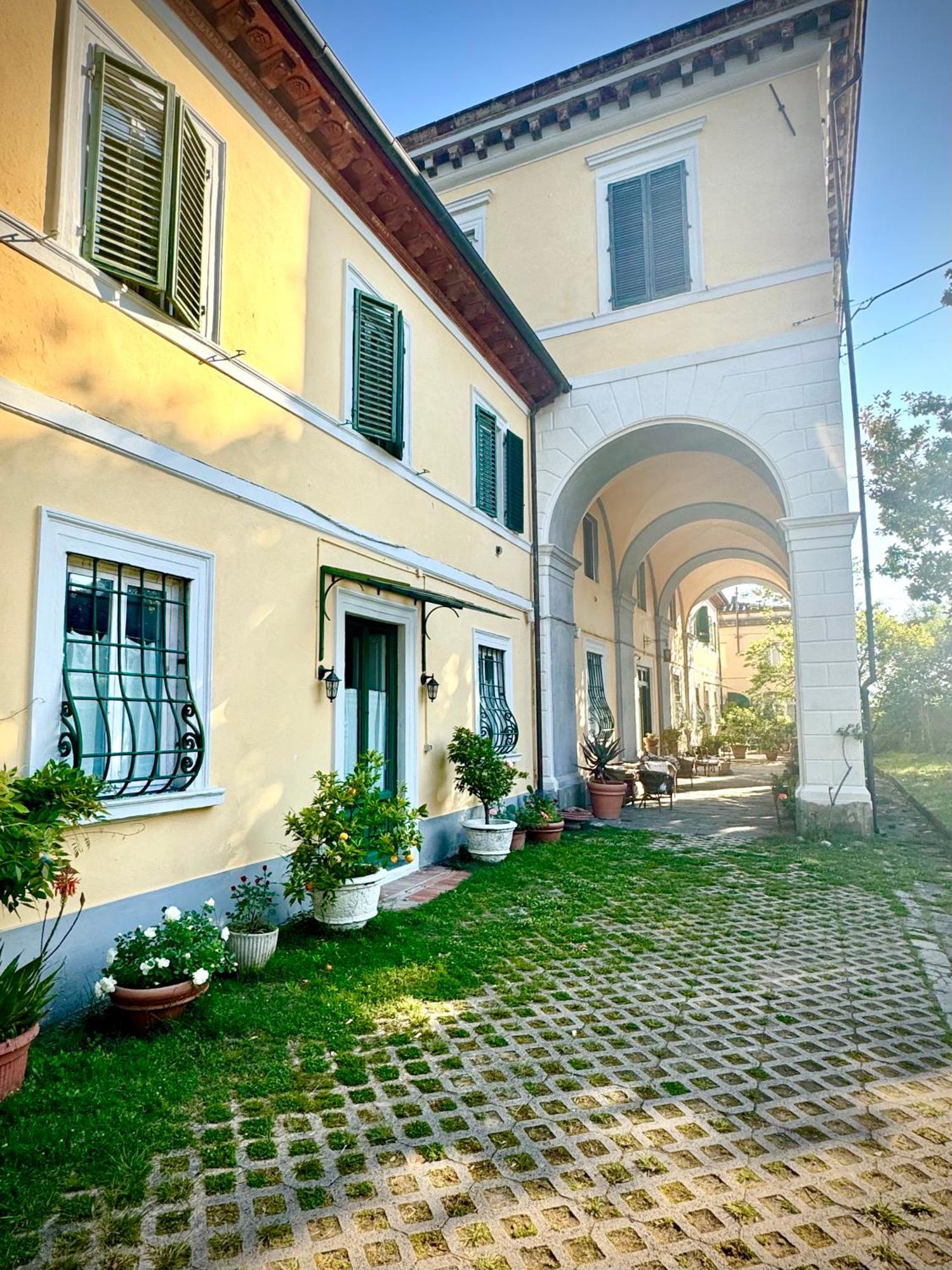 Villa La Dogana B&B Di Charme - Historic Villa With A Beautiful Garden Lucca Exterior foto